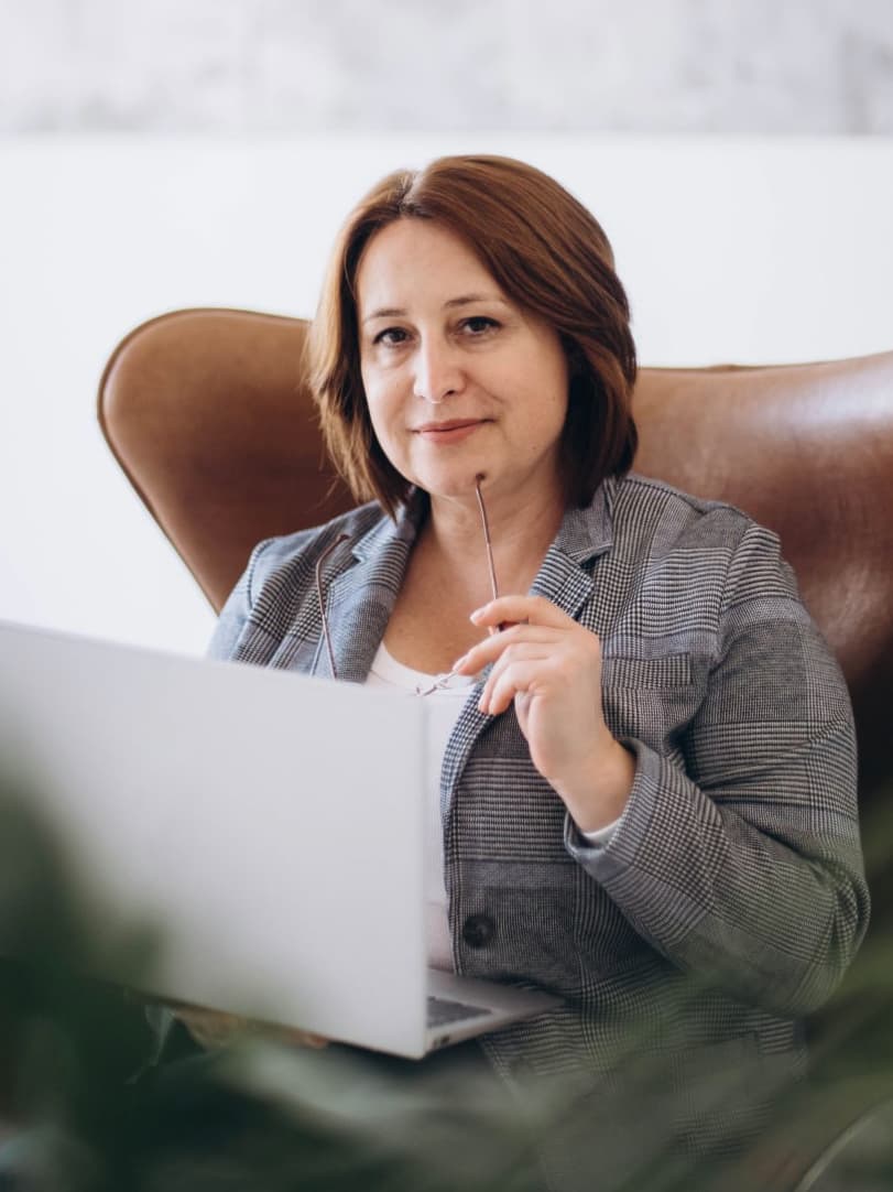 Kontakt — Yevheniia Kosachenko